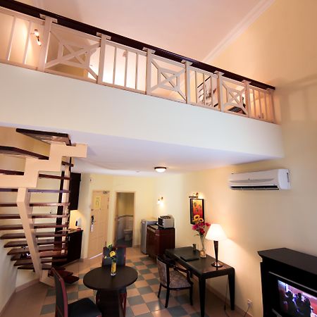 Lotus Desaru Beach Resort & Spa Bandar Penawar Exterior photo
