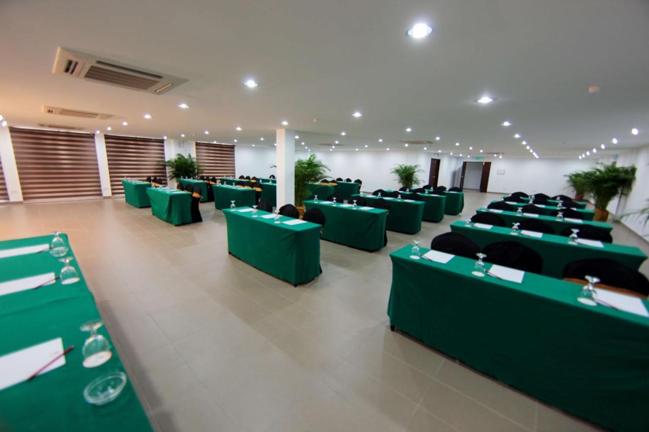 Lotus Desaru Beach Resort & Spa Bandar Penawar Exterior photo