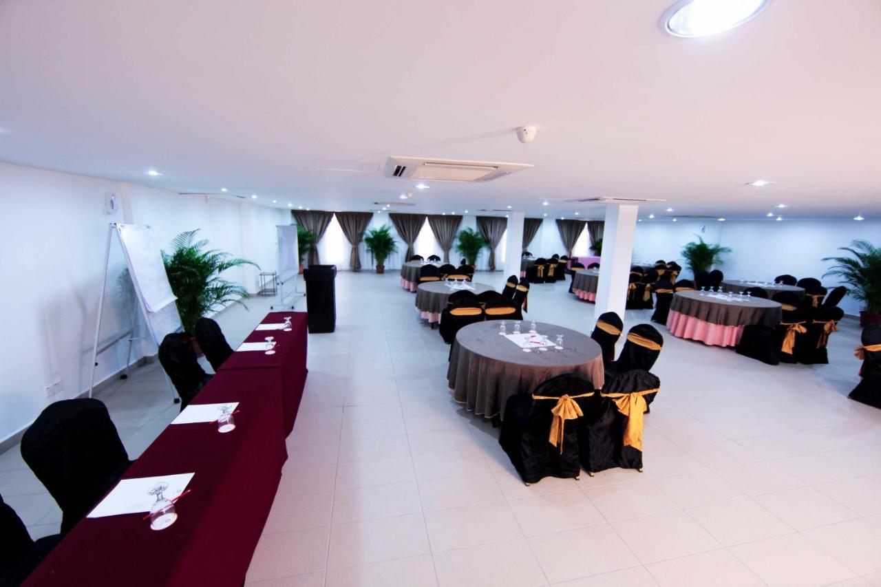 Lotus Desaru Beach Resort & Spa Bandar Penawar Exterior photo