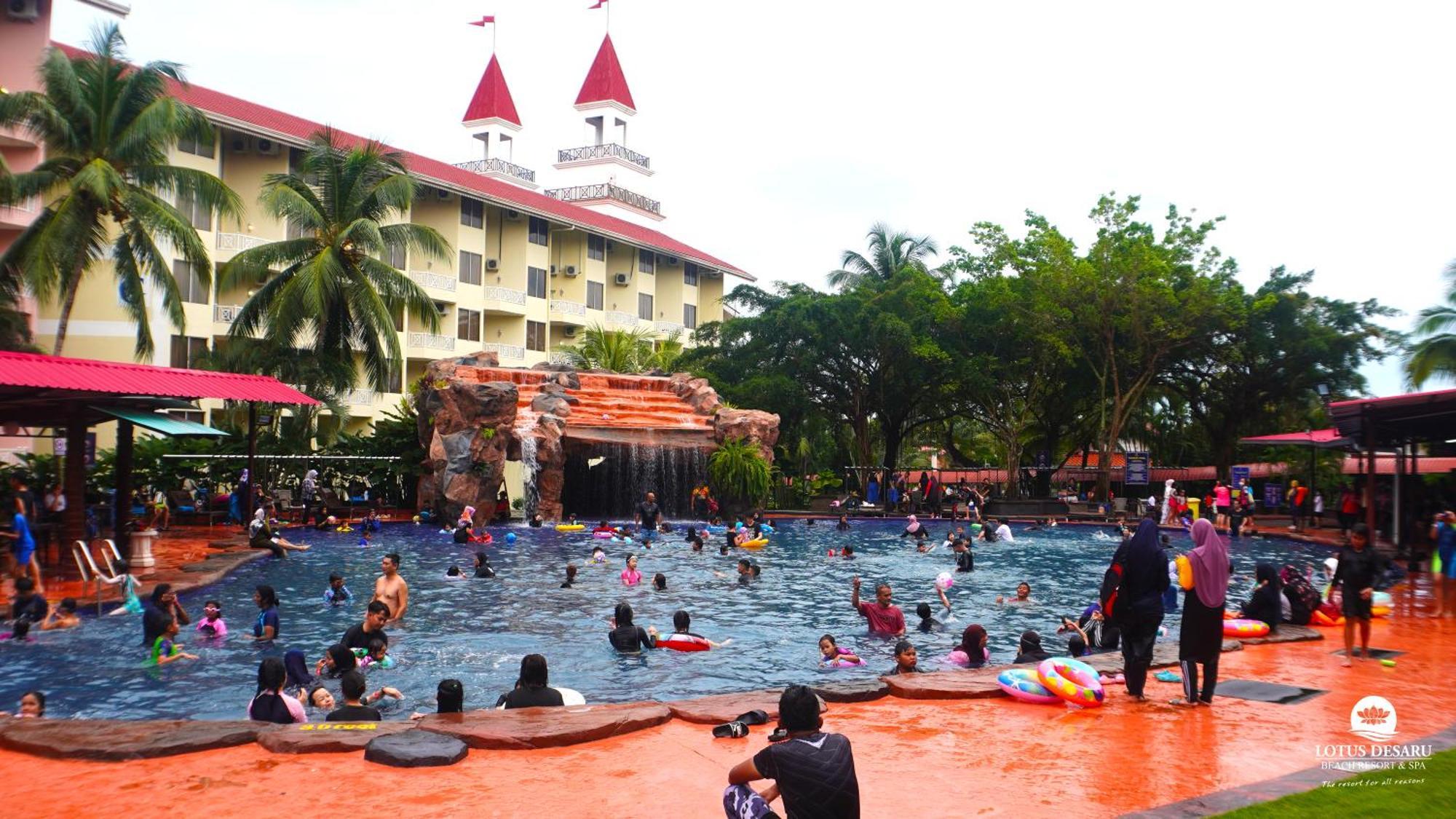 Lotus Desaru Beach Resort & Spa Bandar Penawar Exterior photo